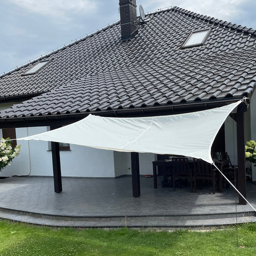 Prelata/copertina impermeabila pentru soare, Zola®, dreptunghiulara, crem, cu agatatoare, densitate 180 g/mp, dimnesiune 3x2 Prelata/copertina impermeabila pentru soare, Zola®, dreptunghiulara, crem, cu agatatoare, densitate 180 g/mp, dimnesiune 3x2